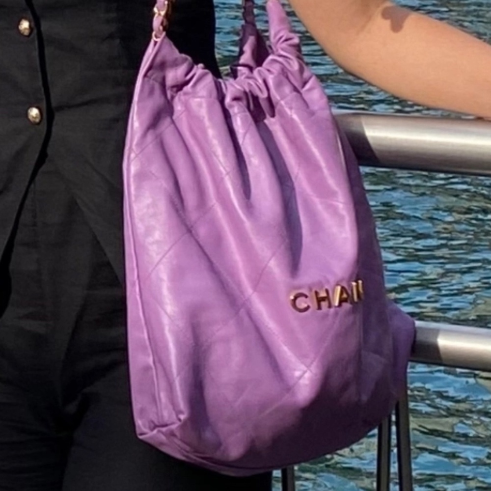 Chanel 22 medium